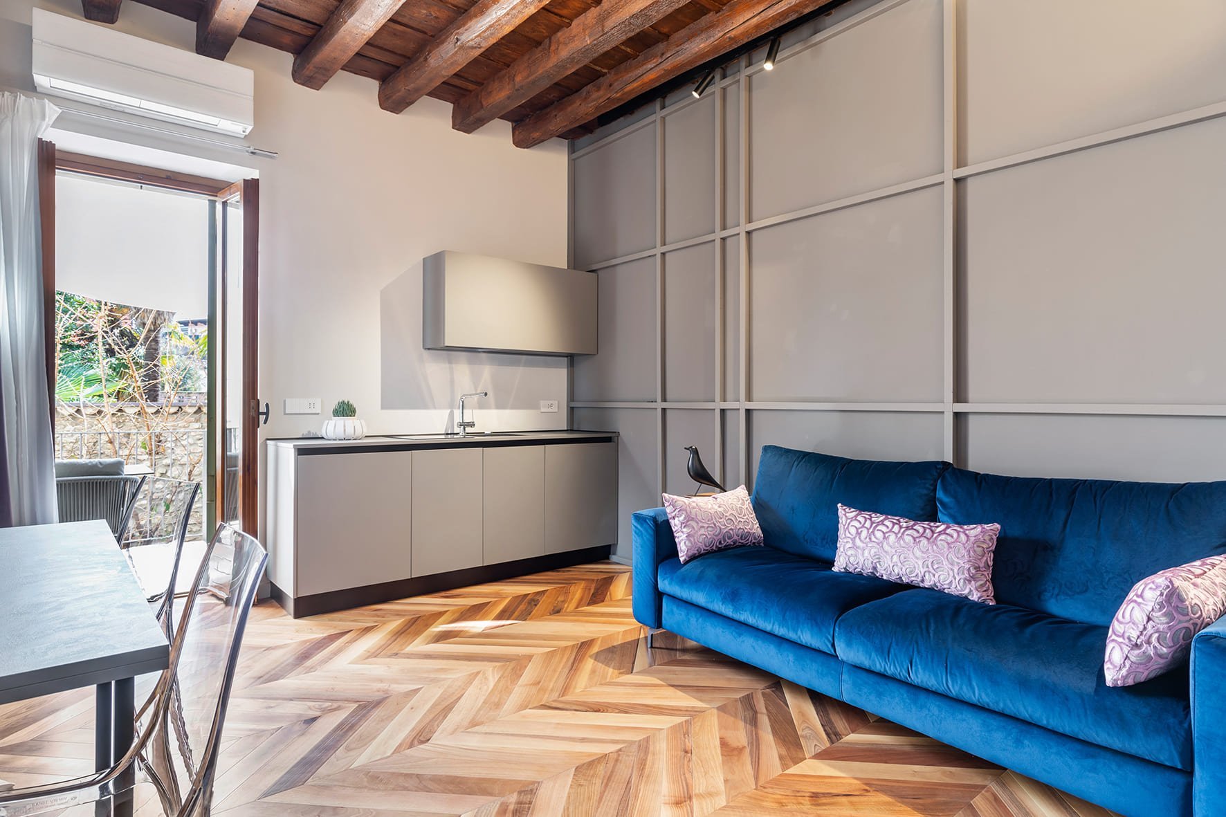 Výrazný byt eklektického stylu ve Veroně