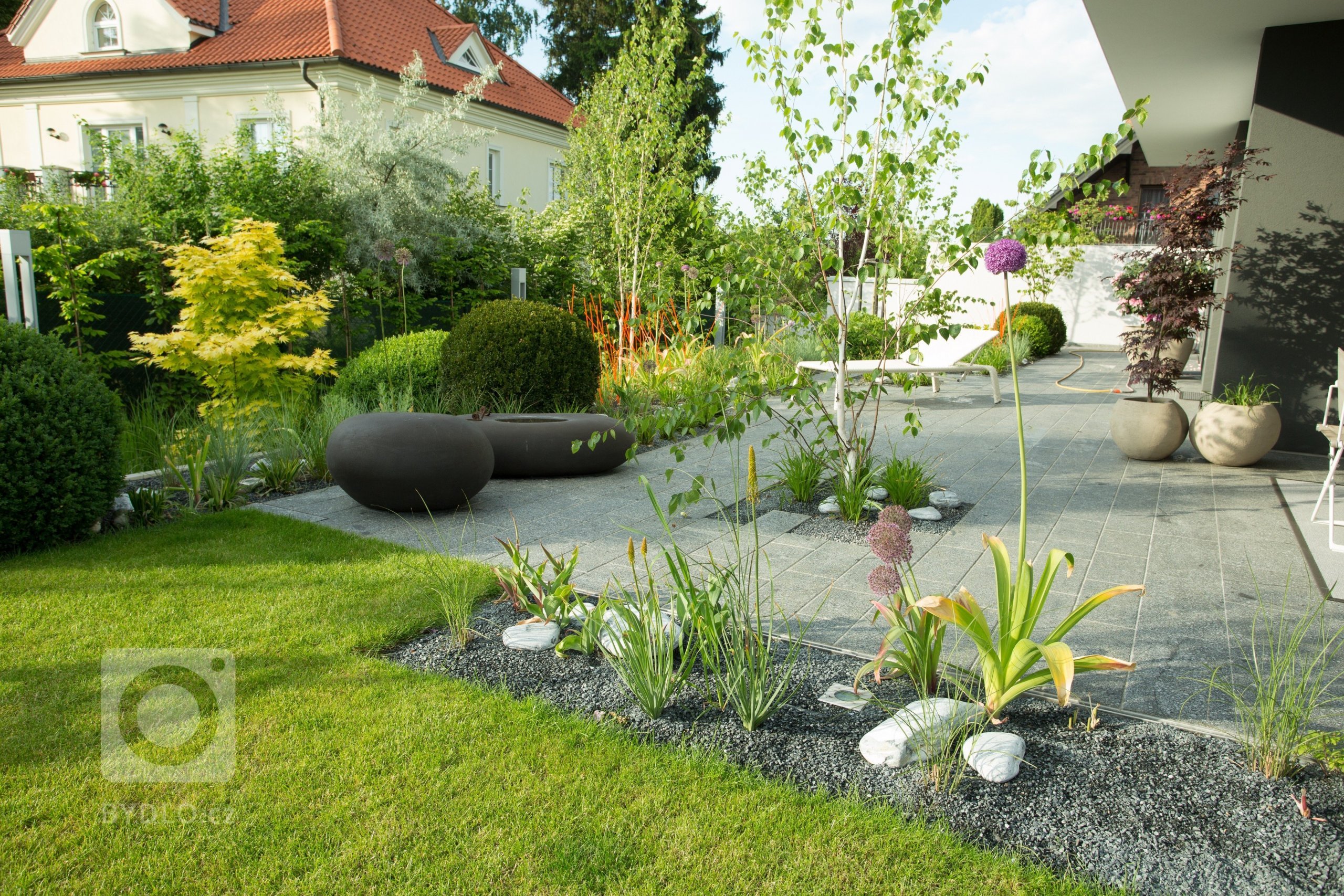 Zahrada plná barev po celý rok