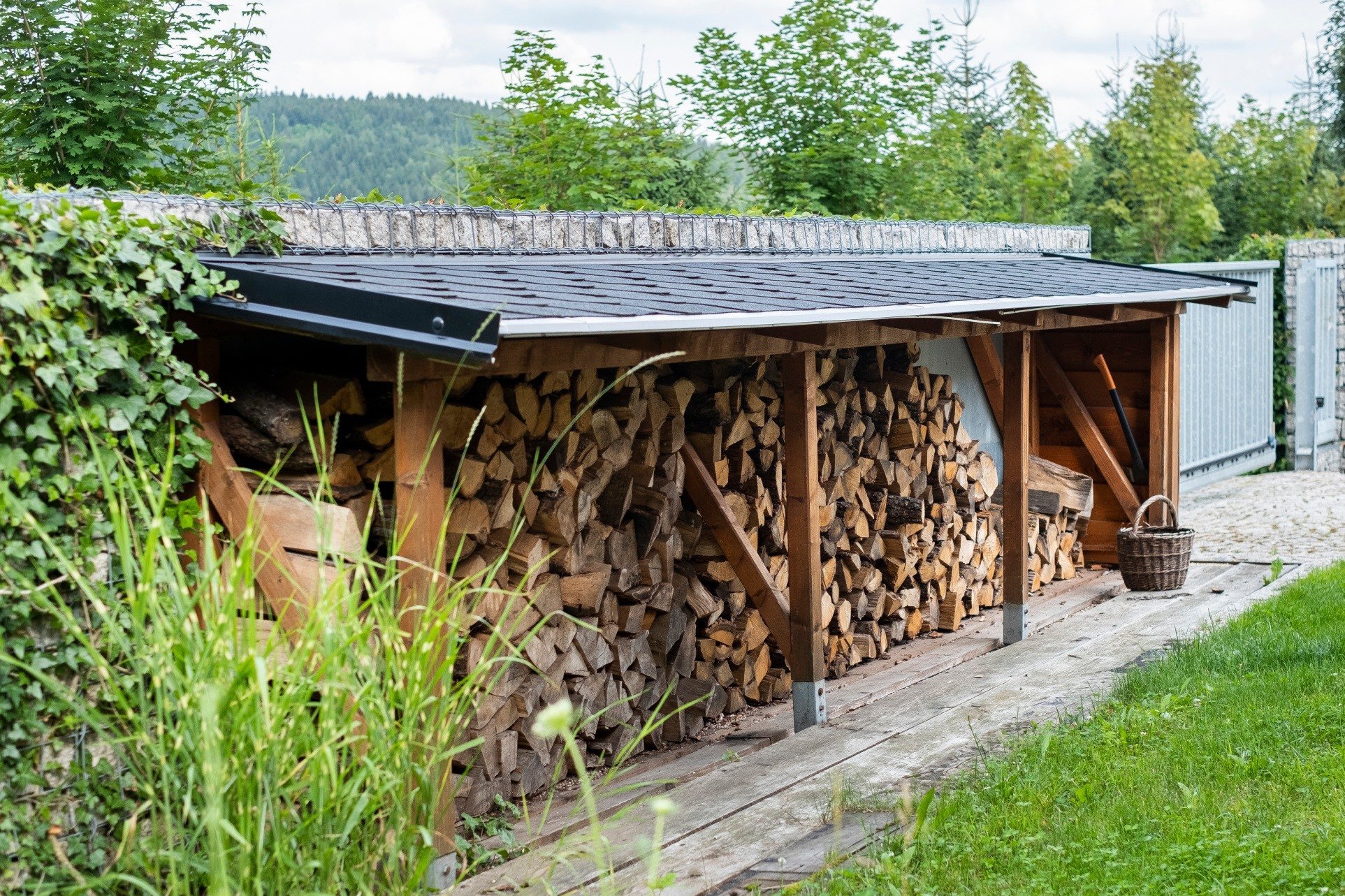 Zahrada zvolna přecházející do krajiny