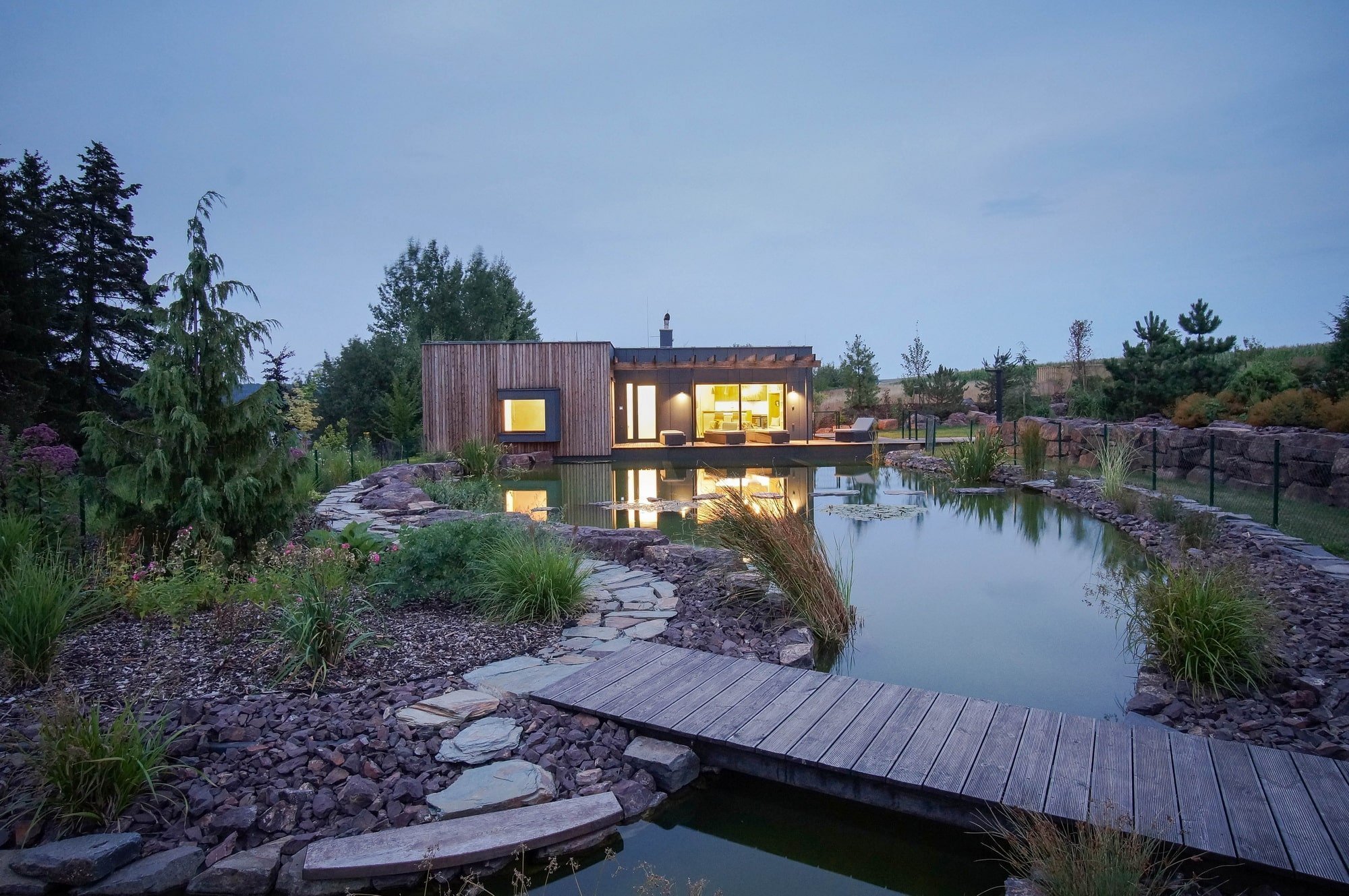 Zahradní dům u jezírka