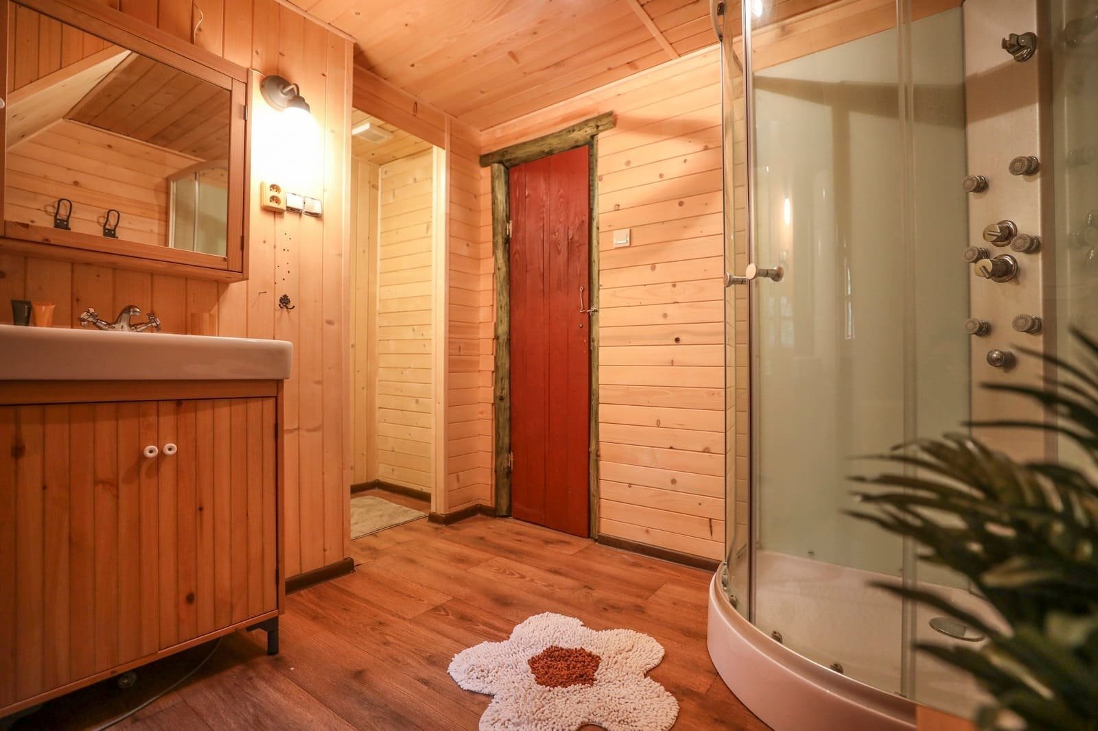 Chaloupka, která klame vzhledem, neuvěříte, že jde o novostavbu!