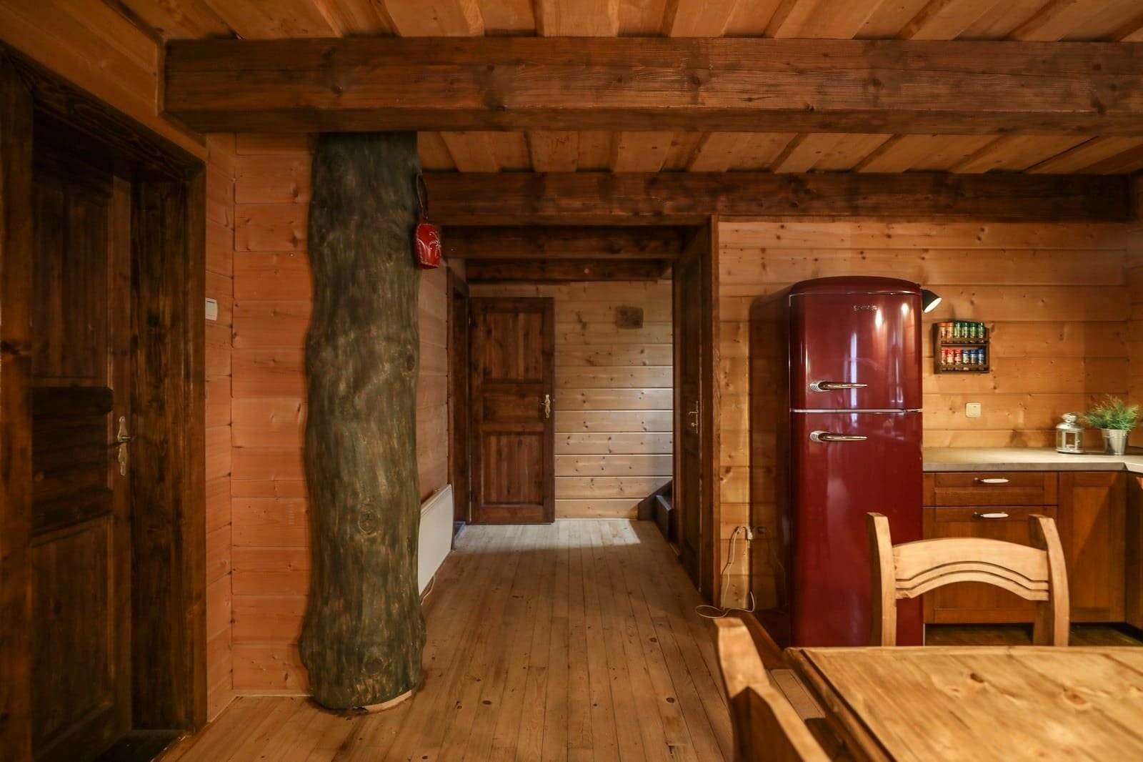 Chaloupka, která klame vzhledem, neuvěříte, že jde o novostavbu!