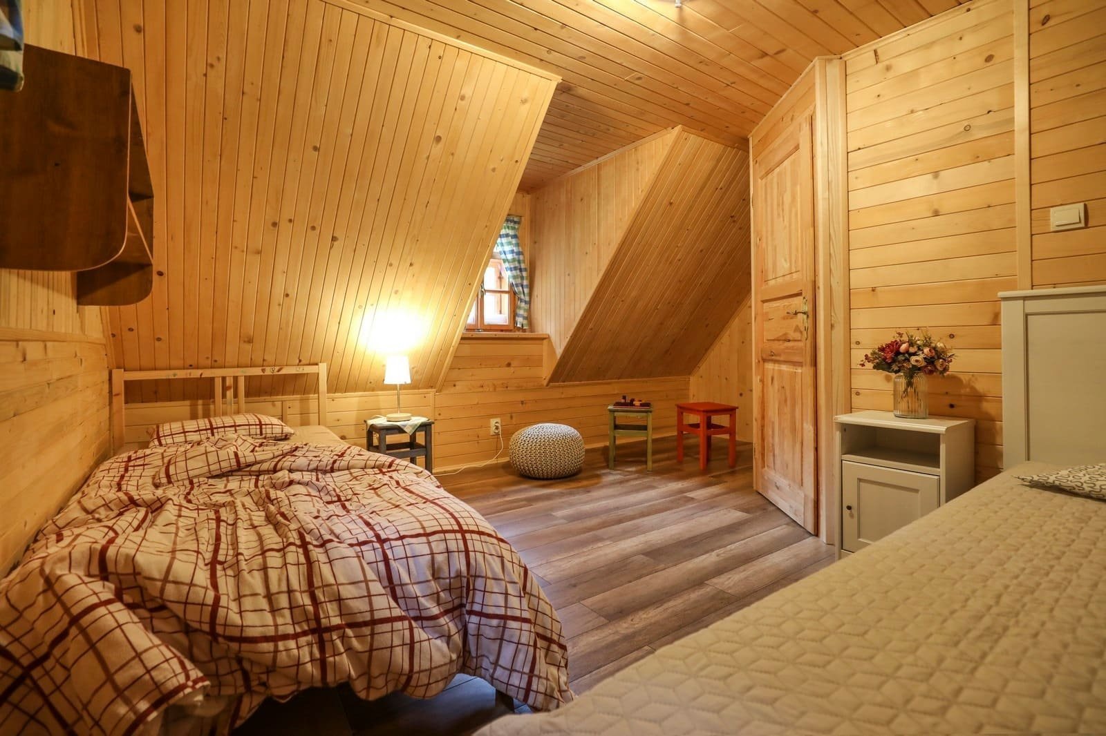 Chaloupka, která klame vzhledem, neuvěříte, že jde o novostavbu!