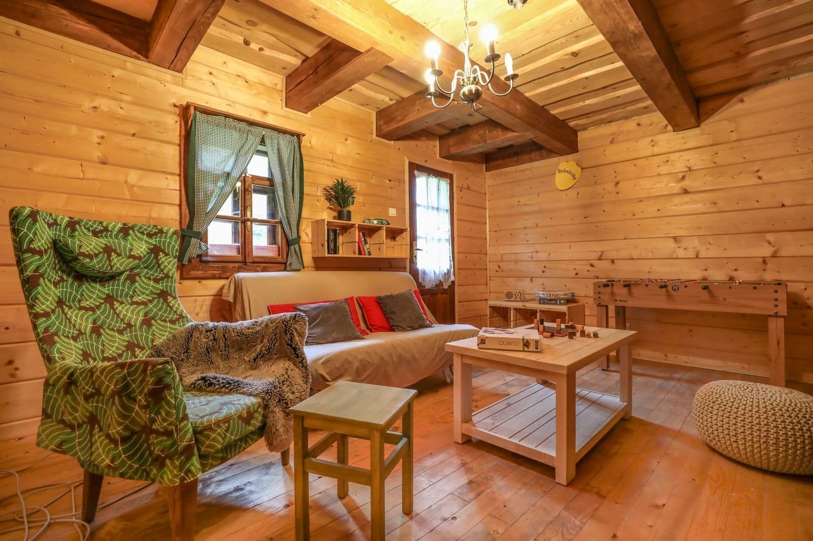 Chaloupka, která klame vzhledem, neuvěříte, že jde o novostavbu!