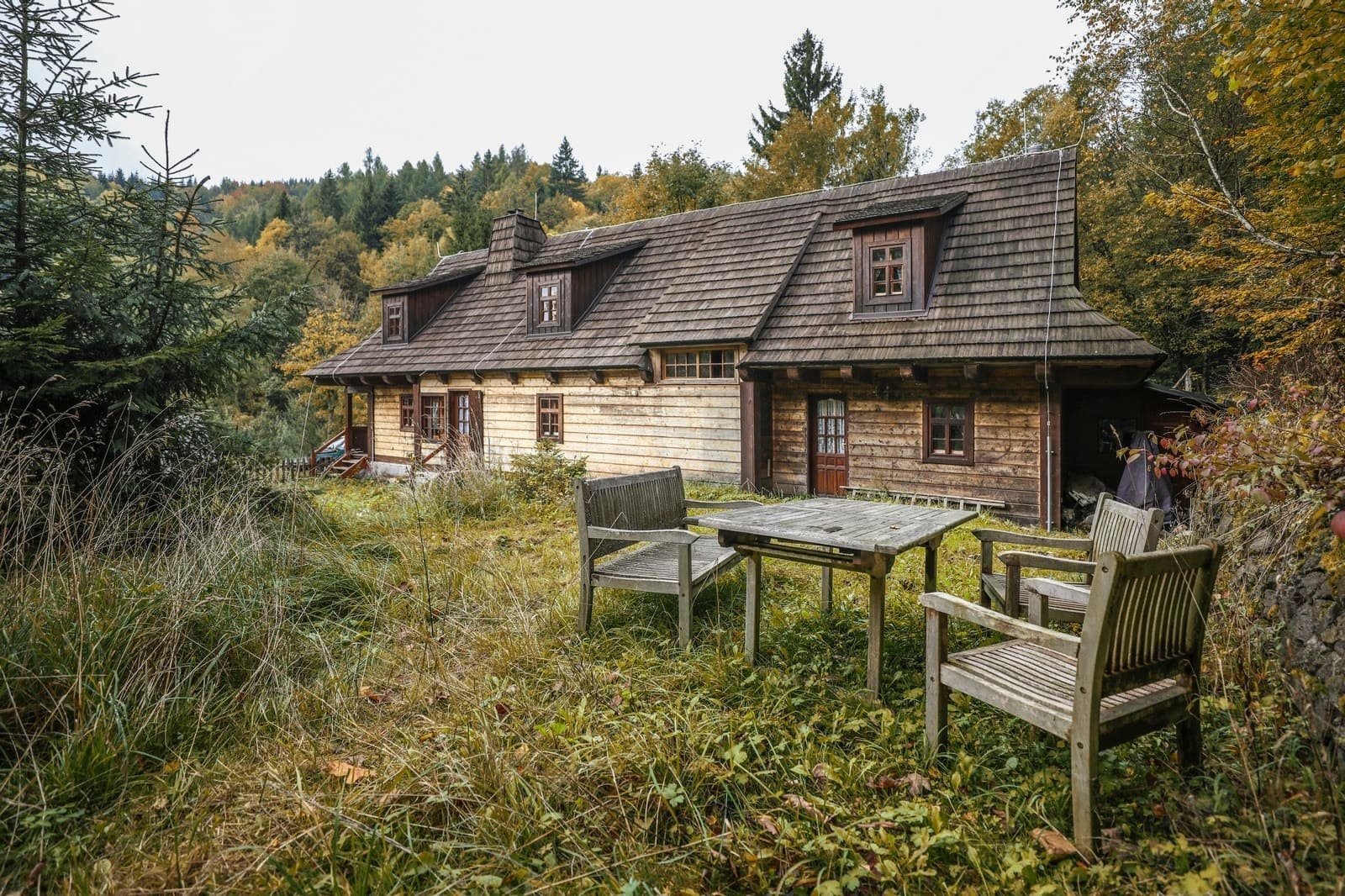 Chaloupka, která klame vzhledem, neuvěříte, že jde o novostavbu!