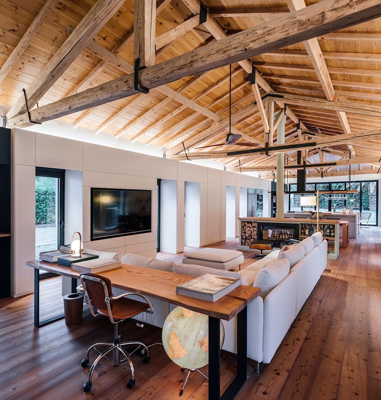 Ze staré stáje vzniklo krásné bydlení