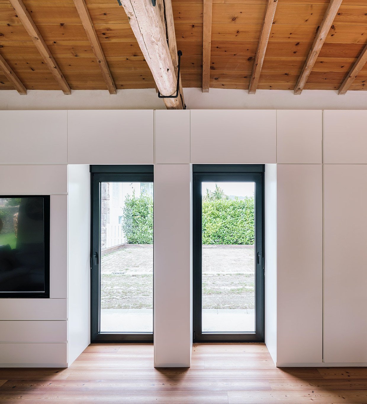 Ze staré stáje vzniklo krásné bydlení