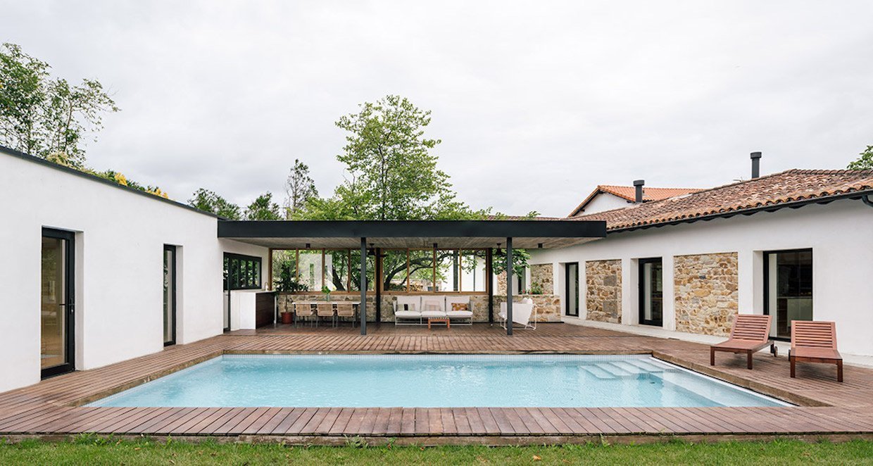 Ze staré stáje vzniklo krásné bydlení