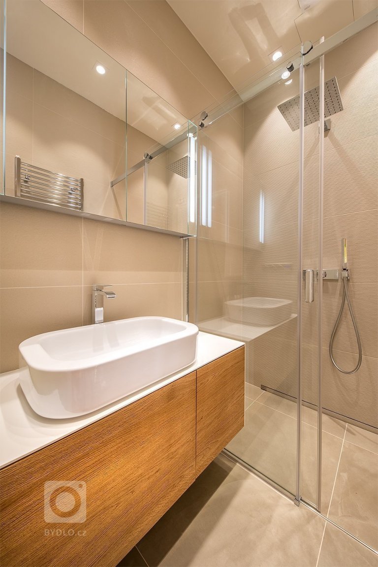 add picture to album