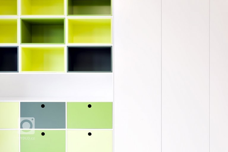 add picture to album