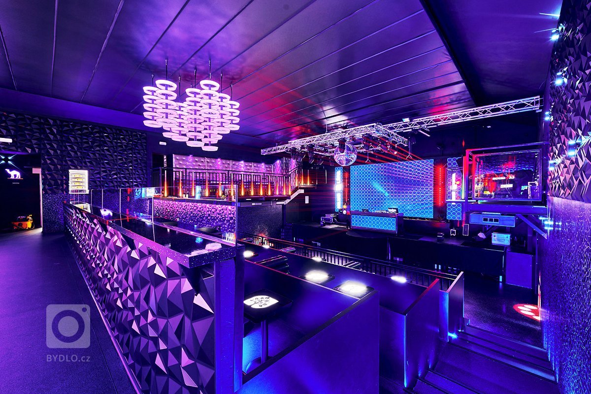 Koncept multižánrového prostoru, který jste doposud v&nbsp;Liberci nikde neviděli. Jedná se o&nbsp;Klub Lípa, který vznikl v&nbsp;prostorách bývalého kina.…