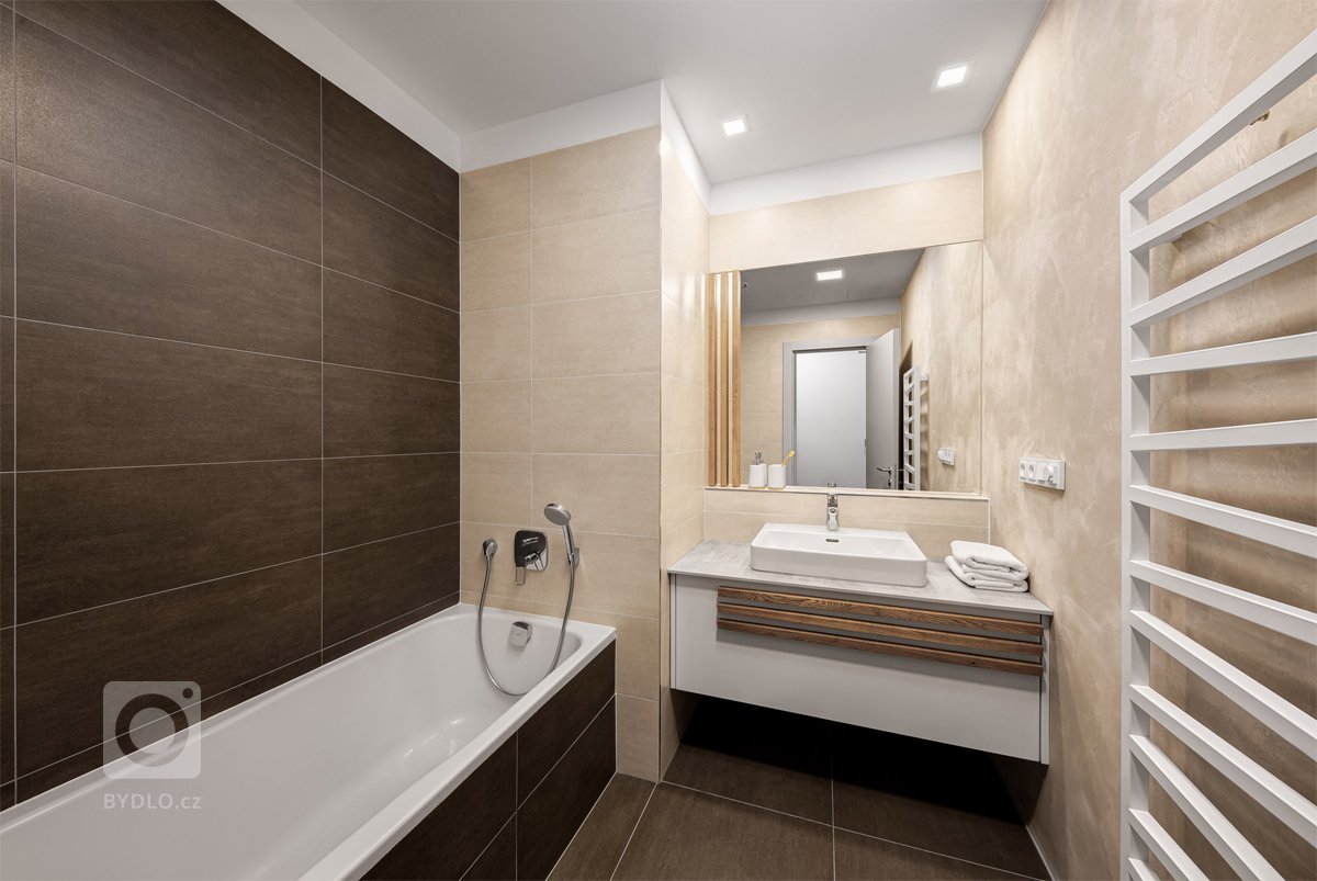 Dolcevita Harrachov je developerský projekt, který vznikl v&nbsp;srdci Krkonoš. Náš apartmán je jedním z&nbsp;mnoha, který tento komplex poskytuje. Některé k…