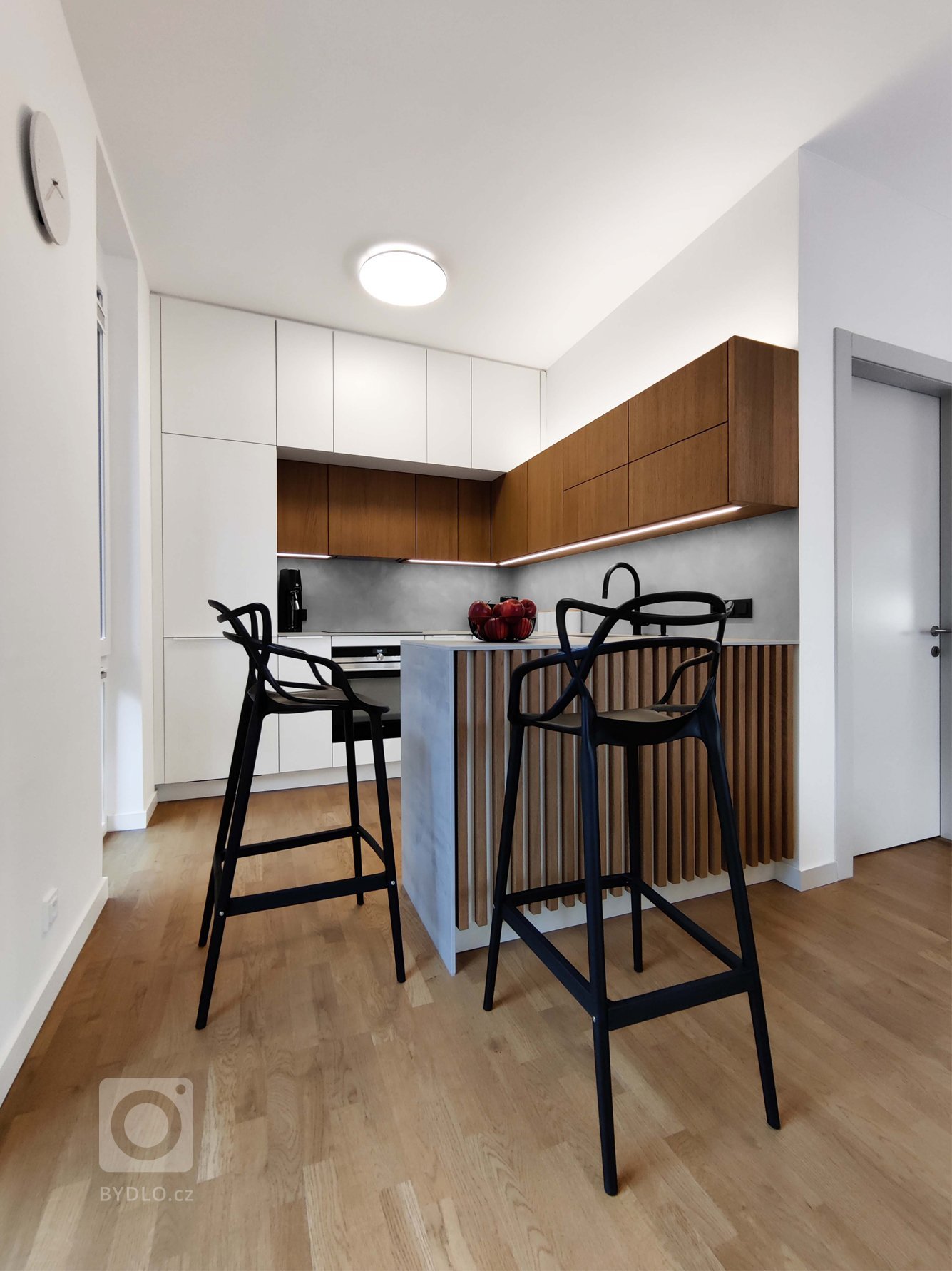 Dolcevita Harrachov je developerský projekt, který vznikl v&nbsp;srdci Krkonoš. Náš apartmán je jedním z&nbsp;mnoha, který tento komplex poskytuje. Některé k…