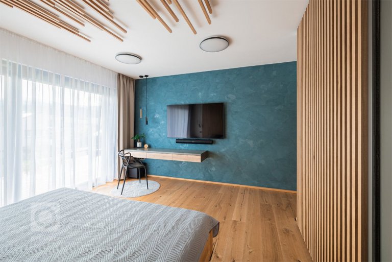 add picture to album