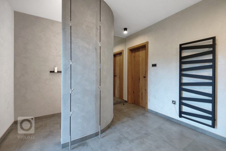 add picture to album