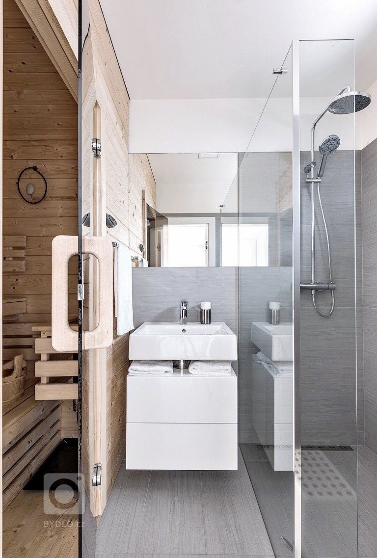 add picture to album