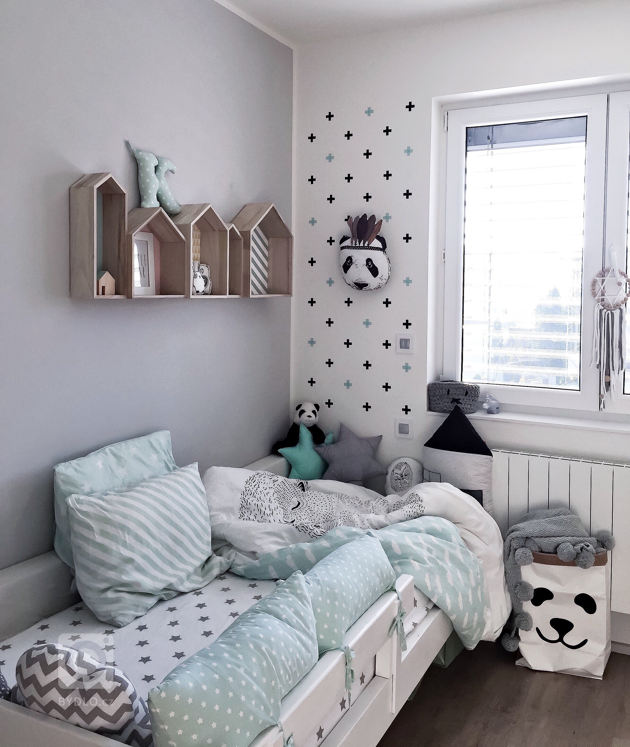 Skandinávský styl bydlení si v&nbsp;poslední době získává stále více příznivců i&nbsp;v&nbsp;našich zeměpisných šířkách. Světlý a&nbsp;vzdušný styl učaroval i…