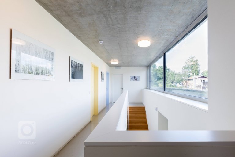 add picture to album