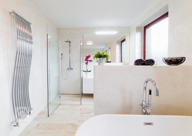 add picture to album