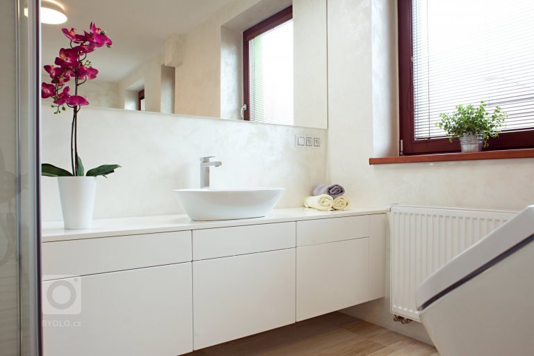 add picture to album