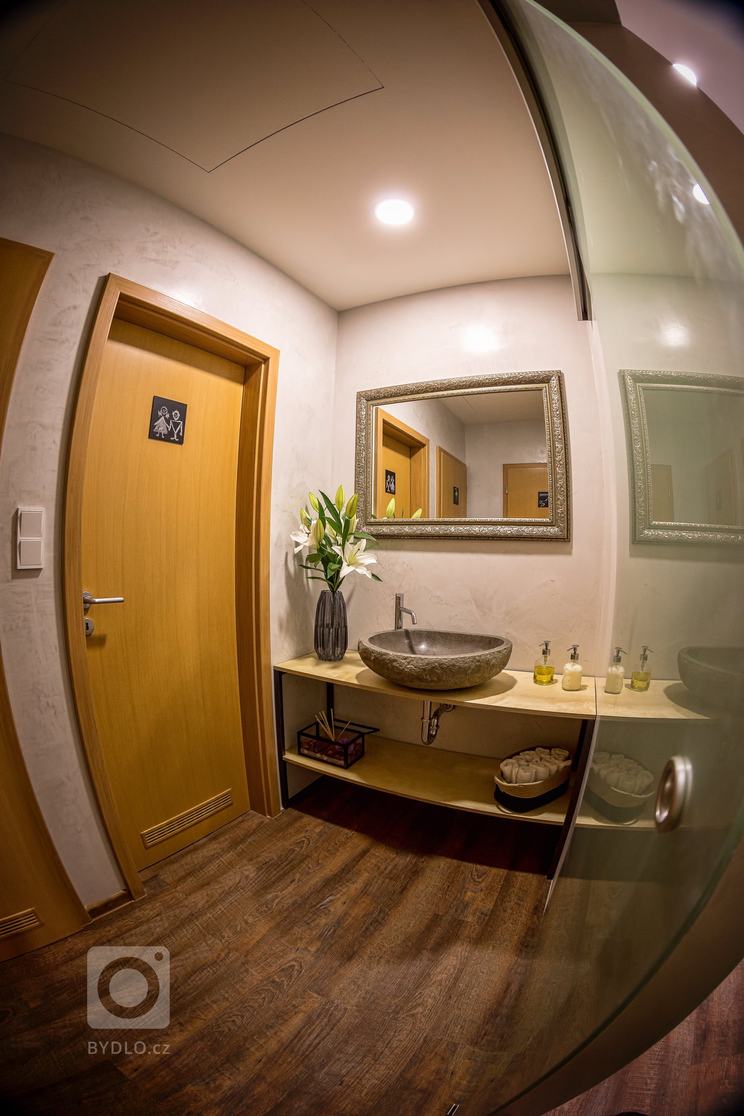 Oli Ola organic beauty