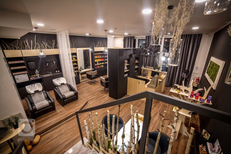 add picture to album