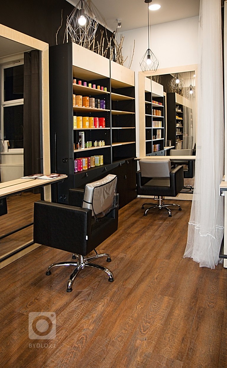 add picture to album