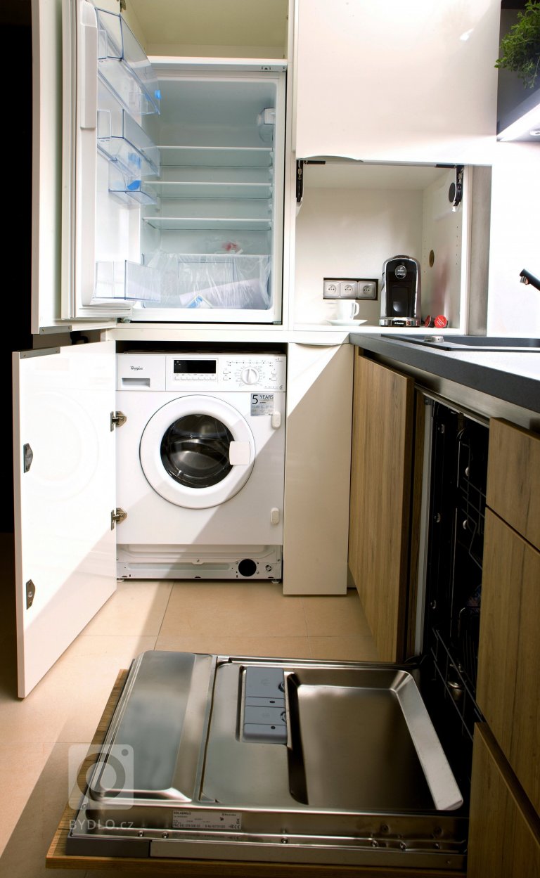 add picture to album