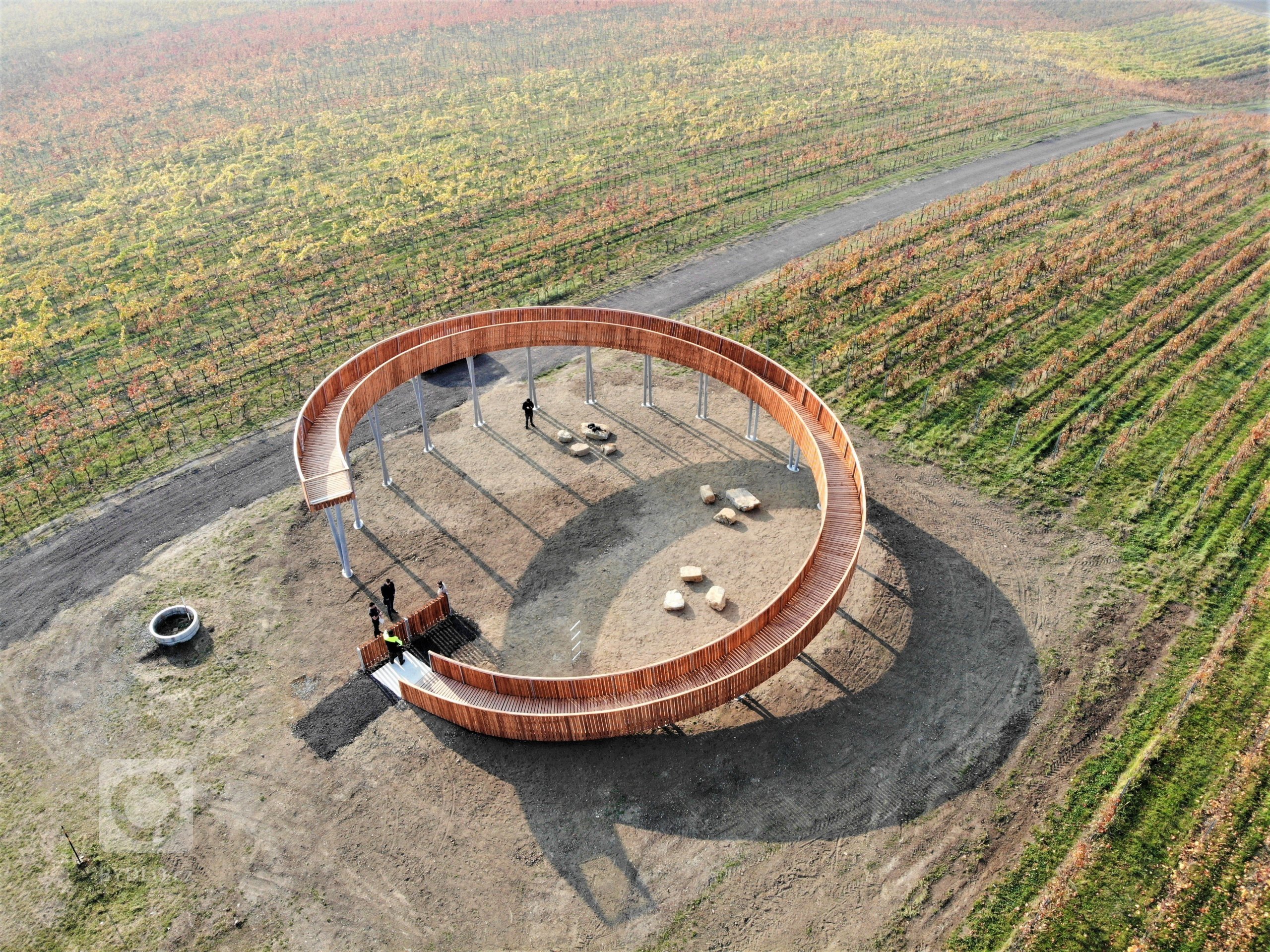 Fotografie z dronu, Kobylí, jižní Morava, vinice, rozhledna