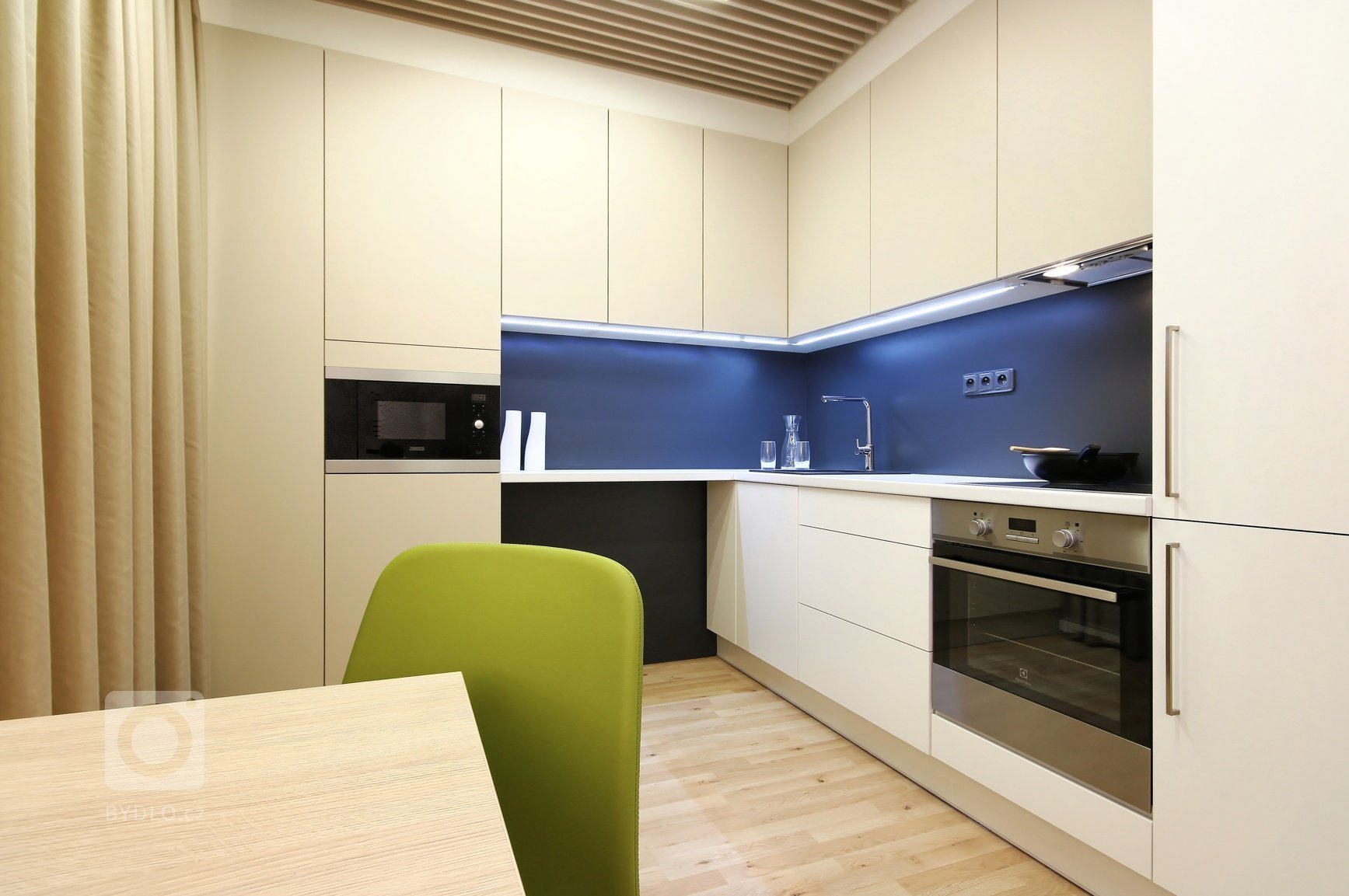 Zejména u malometrážních bytů jsou díky vysokým pořizovacím cenám stále žádanější chytrá řešení. My jsme jedno takové zvládli!&nbsp;

Byt na ulici Kigginsova…