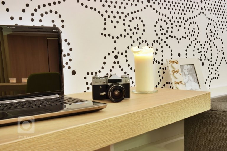 add picture to album