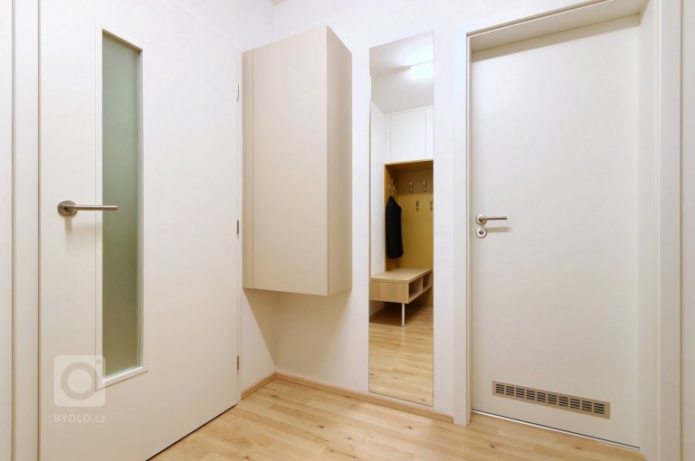 add picture to album