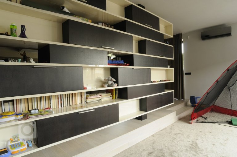 add picture to album