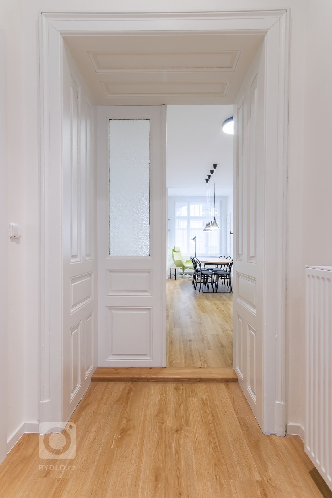 Dispozice : 4 kk &nbsp;Užitná plocha : 100 m &nbsp;Realizace : 2015

Majitel bytu v&nbsp;centru Brna ho pořídil za účelem zajištění dočasného bydlení pro…