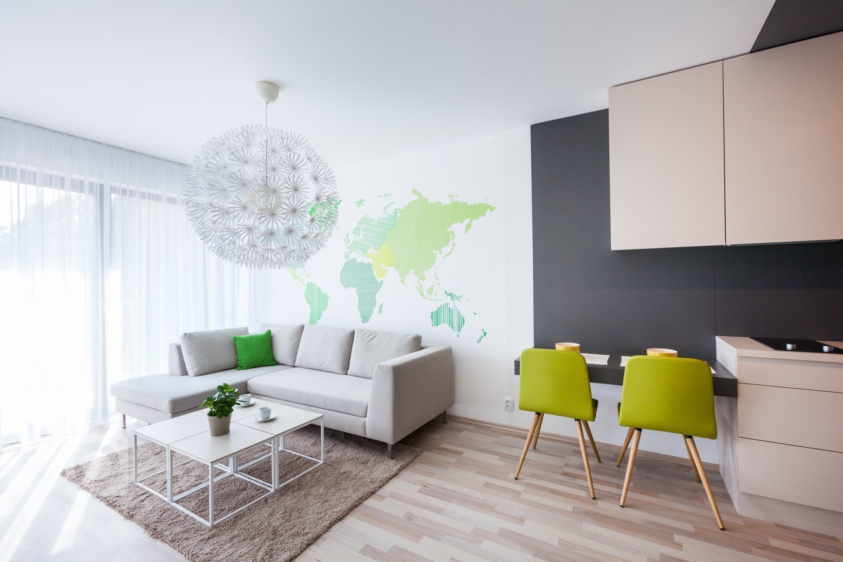 Nový bytový komplex v&nbsp;brněnské Slatině nabídnul množství holých bytů, z&nbsp;nichž jsme jeden oblékli do severského stylu.&nbsp;

Měli jsme navrhnout a…