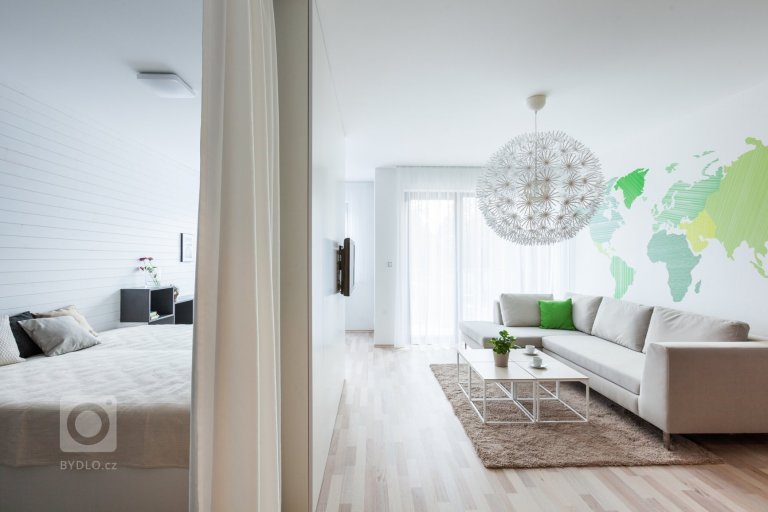 add picture to album