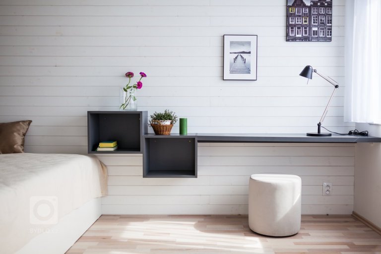 add picture to album