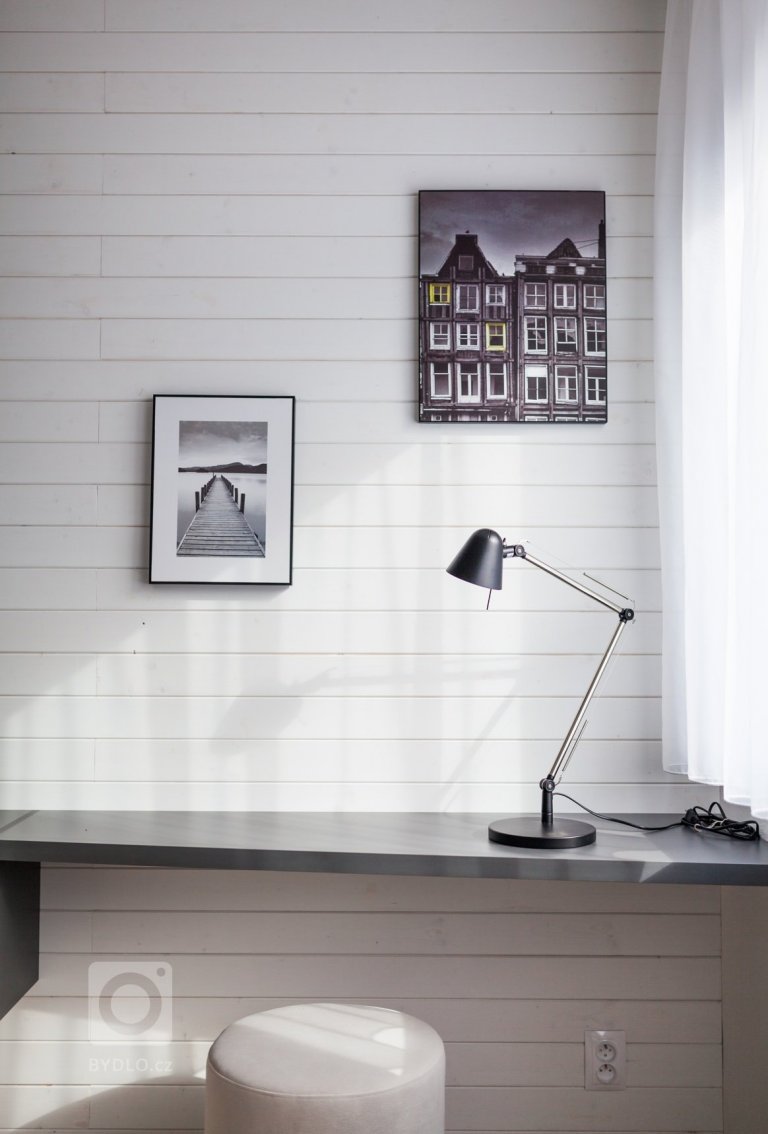 add picture to album