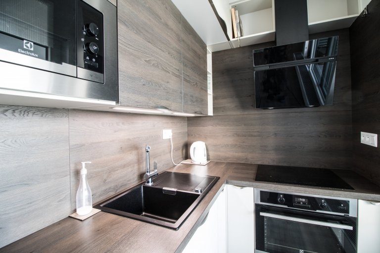 I z maličké kuchyně se dá vykouzlit místo, ze kterého nebudete chtít odejít.&nbsp;
