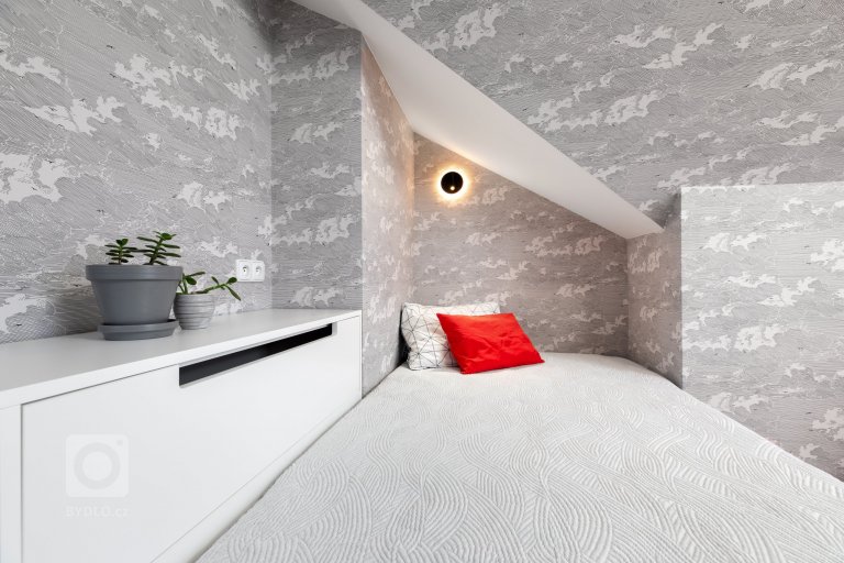 add picture to album