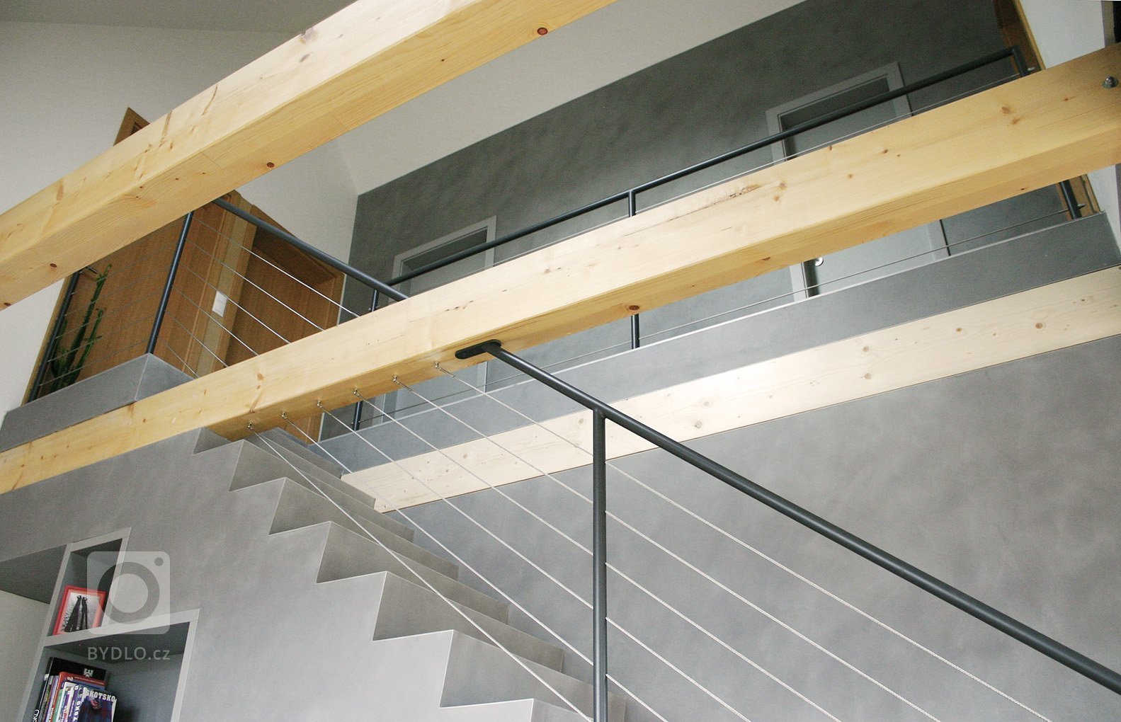 Rodinný dům byl navržen jako průnik tradiční architektury lidového stavění na venkově a současných&nbsp;potřeb moderního bydlení. Ukázalo se, že převzaté…