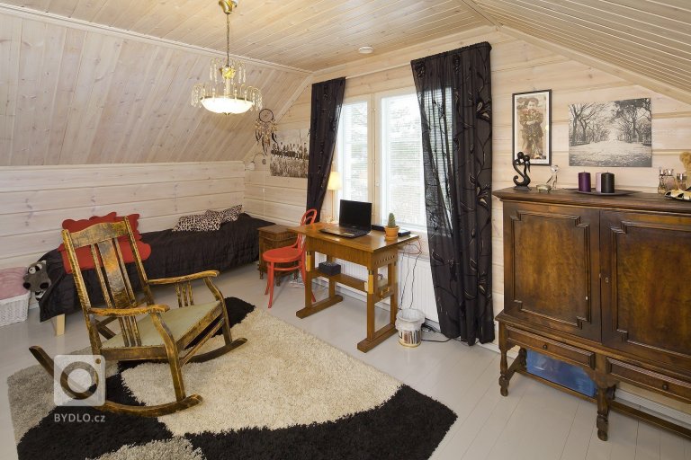 add picture to album