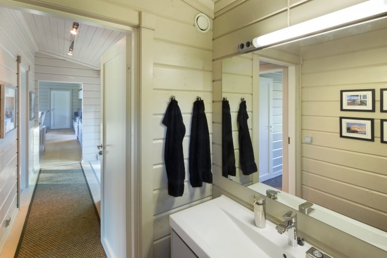 Kontio Hogsara – moderní skandinávská chata s oblou střechou