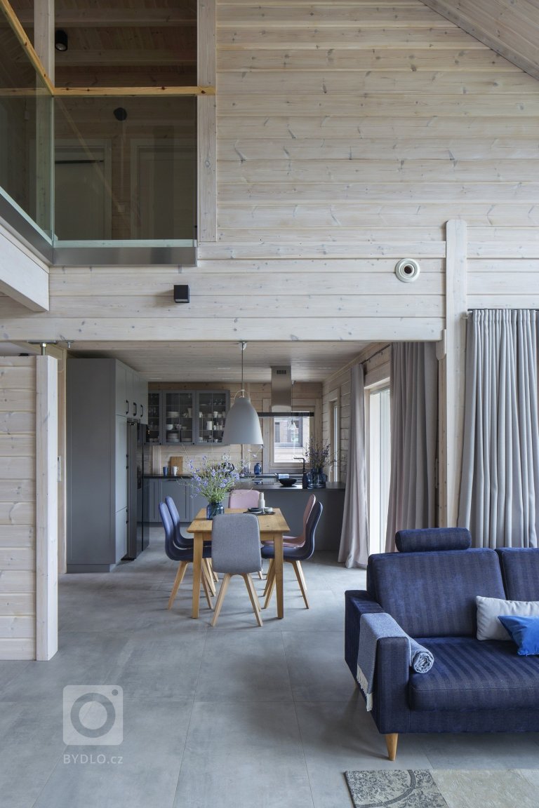 add picture to album