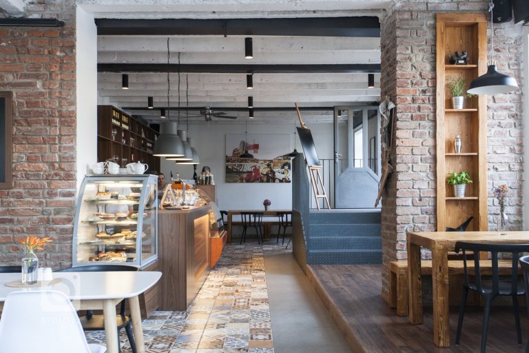 add picture to album