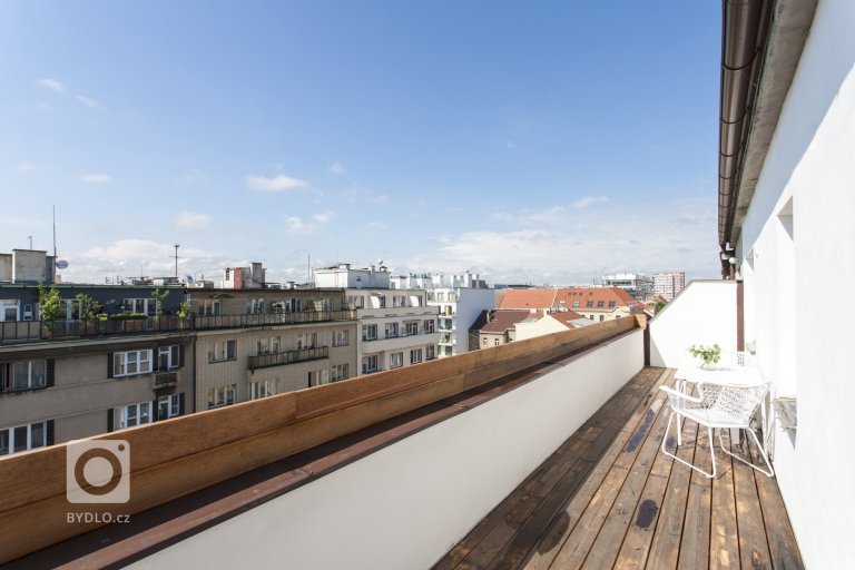 add picture to album