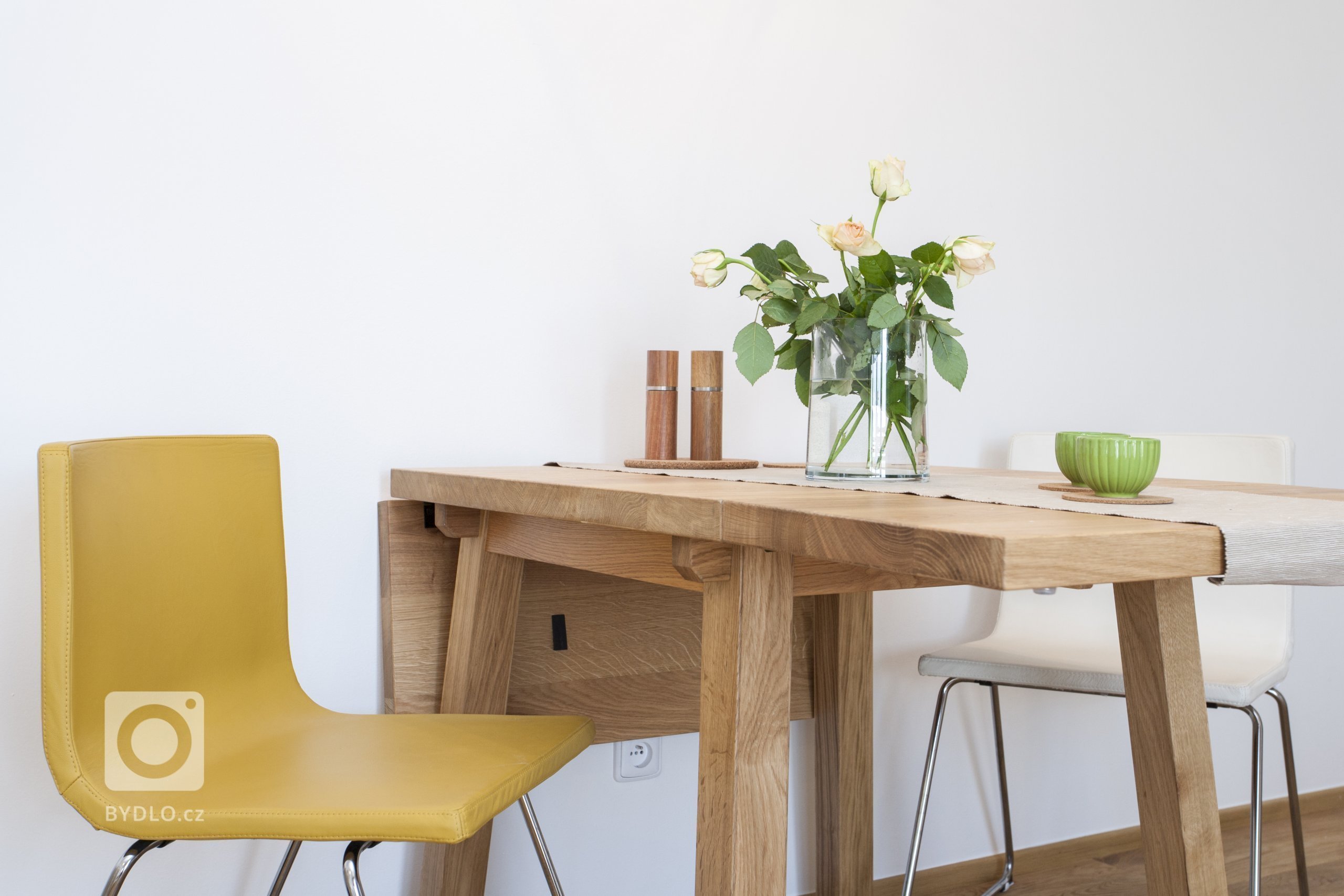 Projekt Dělnická vznikl pro jednu mladou maminku, která nežije v České republice, ale před časem se rozhodla, že si tu koupí byt, aby měla kde být, když se sem…