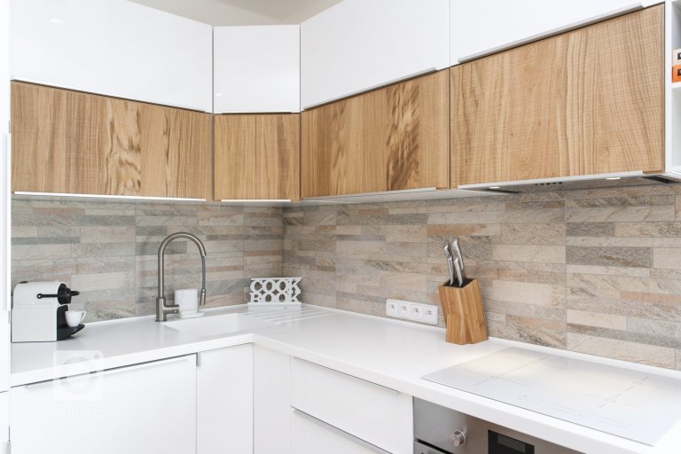 add picture to album