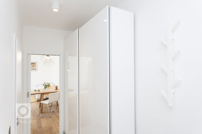 add picture to album