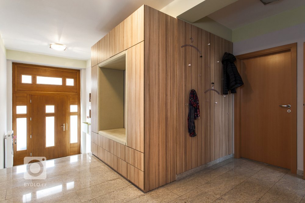 Takto dopadla rekonstrukce v jednom rodinném domě, kde žije Oskar (pes) a jeho páníčkové, kteří se rozhodli, že je na čase pozměnit ráz obývacího pokoje a dát…